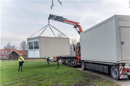 Für den Sicherheitsdienst wurden Container aufgestellt.