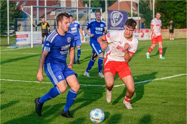 Halbfinale Ostfriesland-Cup Süderneulander SV - SV Großefehn