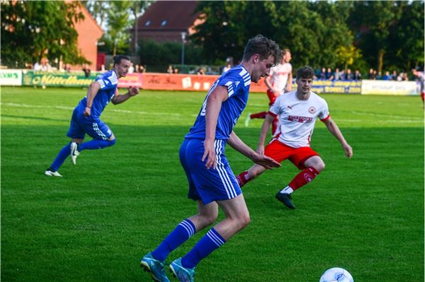 Halbfinale Ostfriesland-Cup Süderneulander SV - SV Großefehn