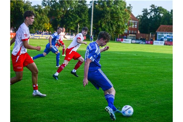 Halbfinale Ostfriesland-Cup Süderneulander SV - SV Großefehn