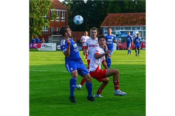 Halbfinale Ostfriesland-Cup Süderneulander SV - SV Großefehn