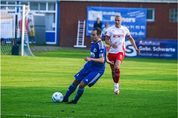 Halbfinale Ostfriesland-Cup Süderneulander SV - SV Großefehn