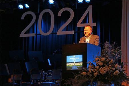 Hielt ein emotionale Rede: Bürgermeister Frank Ulrichs. Foto: Sabine Sykora