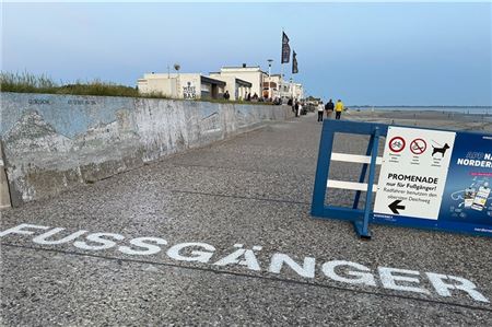 Hier gilt nunmehr: Fußgänger haben Vorrang, Radler müssen hier zukünftig schieben. Foto: Noun