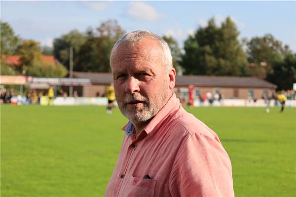 Hintes Bürgermeister Uwe Redenius tritt nicht erneut an.Foto: Till Oliver Becker