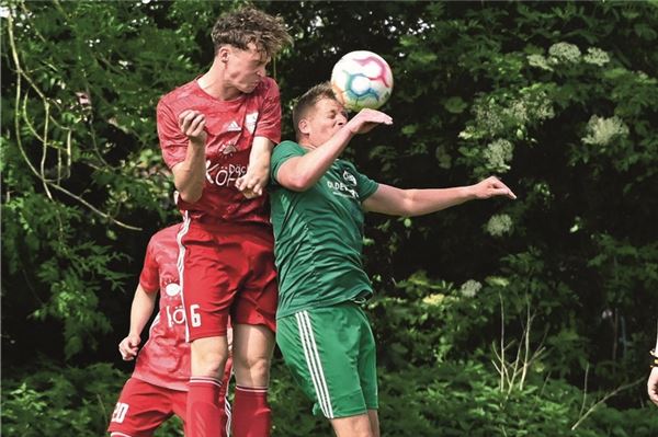 Höhenflug. Nach 30 Jahren meldet Norderney sich in der Ostfrieslandliga, der ehemaligen Bezirksklasse, zurück. Foto: Ute Bruns