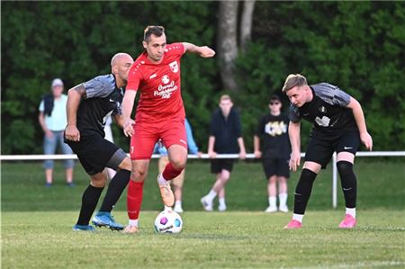 Hoffnungsschimmer. Karsten Fröhlich steht dem FCN wieder zur Verfügung. Foto: Bruns