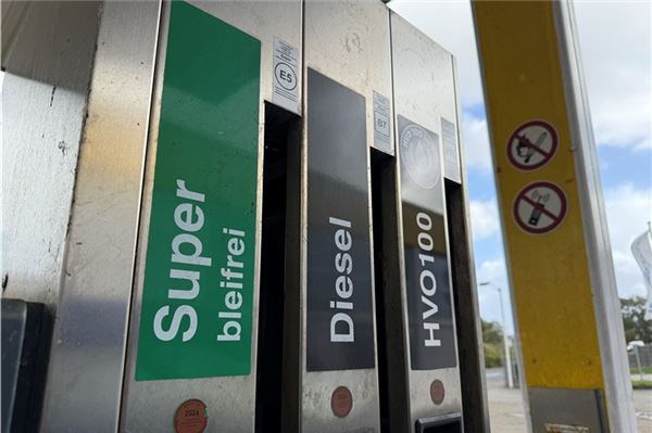 HVO Diesel 100 wird jetzt als ökologische Tankalternative bei Bodenstab angeboten. Foto: Noun