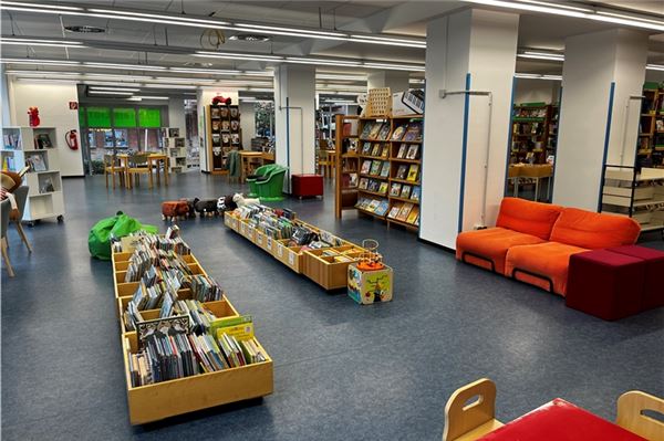 Die Räumlichkeiten der interims-Stadtbibliothek.