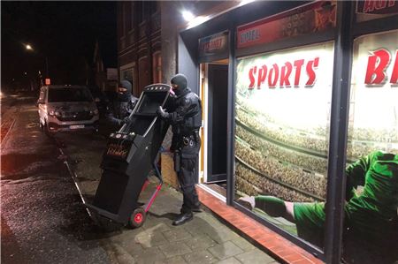 In Aurich beschlagnahmte die Polizei illegale Spielautomaten