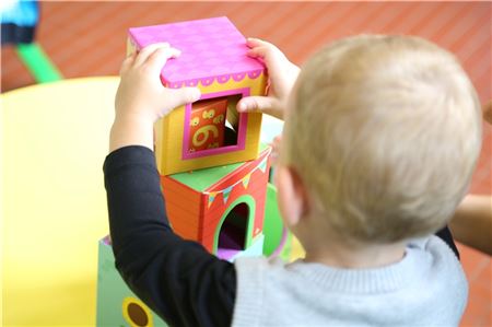 In der Gemeinde Dornum werden die Krippengebühren in diesem Monat ausgesetzt.