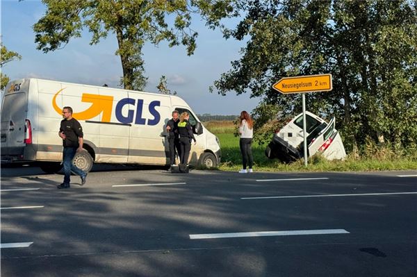 In Upgant-Schott kam es am Freitag zu einem Unfall zwischen einem Lieferwagen und einem Kleintransporter.