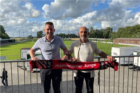 Jens Ammermann (l.) und Taner Yalcin trainieren in der kommenden Saison die JFV-A-Jugend und haben dafür erste Ziele genannt. Foto: Hauke Eilers-Buchta