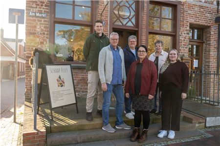 Jim Hildebrandt (v. L.), Mike Frölich, Agnes Hugen, Pamela Frölich, Brigitte Schipper und Nina Mammenga.