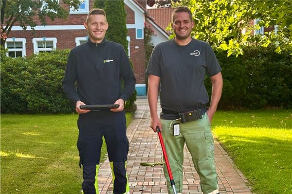 Gasnetz-Überprüfung in Norden gestartet: Stadtwerke kontrollieren 300 Kilometer Leitungen Kai Gosselaar und Christian Barkhoff führen die Arbeiten im gesamten Stadtgebiet und Norddeich durch. Foto: Stadtwerke Norden