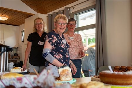 Kuchen darf natürlich bei einem solchen Jubiläum nicht fehlen.