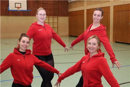 Laura Hinrichs und Silke Lamberti (hinten), Lea Brüggemann und Hannah Ossenkopf sind mit viel Elan dabei. Foto: Irmi Hartmann