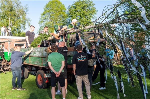 Die schönsten Bilder: Das Norderland feiert in den Mai