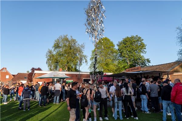 Die schönsten Bilder: Das Norderland feiert in den Mai