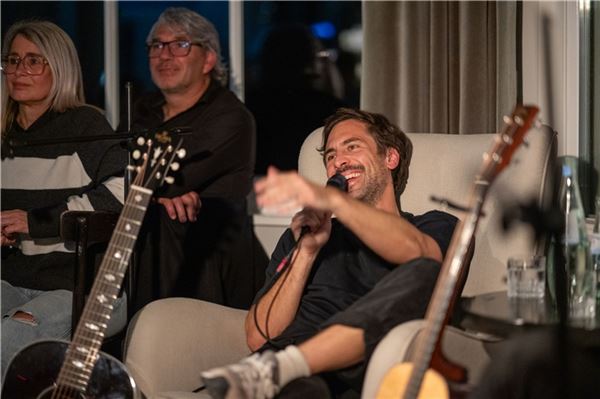 Max Giesinger überraschte am Sonntag auf Norderney.