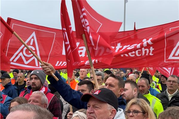 Arbeitskampf, Warnstreik, Volkswagen, Emden