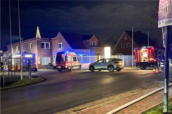 Neben den Großheider Wehren war auch das Deutsche Rote Kreuz vor Ort.