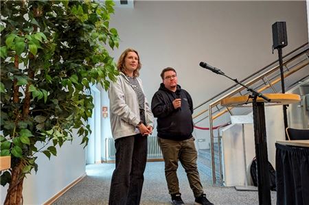 Neu im Amt und voller Tatendrang: Die Jugendhausleiter Tanja Manninga und Vincent Diekmann. Foto: Merlin Klinke