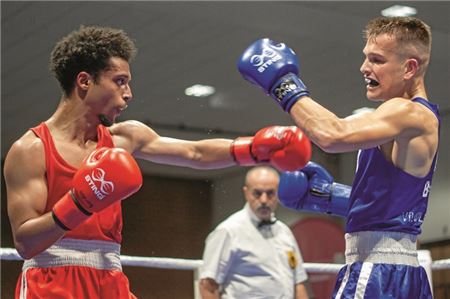 Norder Hoffnung. Roy Grosch-Zamora (l.) strebt ins Finale. Foto: Johannes Müller