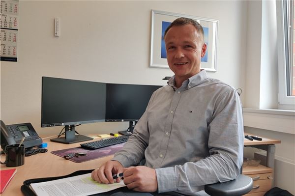 Oliver Janssen ist Leiter des neu geschaffenen Fachbereichs für Personal, Gremien- und Öffentlichkeitsarbeit.Foto: Till Oliver Becker