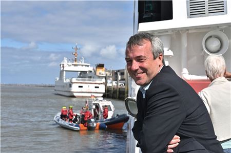Ostfriesland im Herzen: Der Bundestagsabgeordnete Johann Saathoff, hier vor der SPD-Klausurtagung auf Norderney. Er hat einfach die halbe Bundesregierung auf die Insel gelotst.