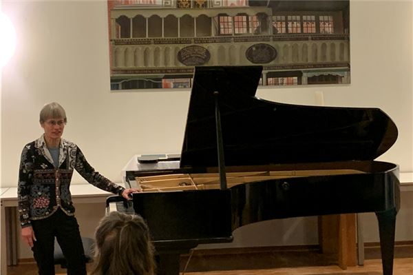 Pianistin Annette Liss spielte auf dem neuen Bechstein-Flügel. Foto: privat