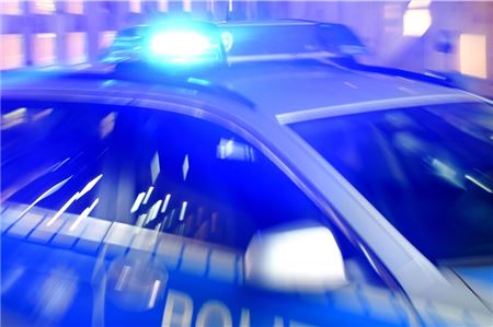 Polizei und Rettungskräfte sind in Großheide im Einsatz.