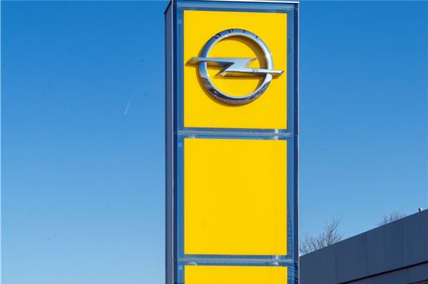 Reifen können nach dem Wechsel kostengünstig bei Opel eingelagert werden.