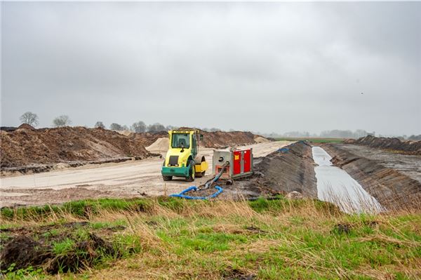 Die Baustelle im Gewerbegebiet im März.