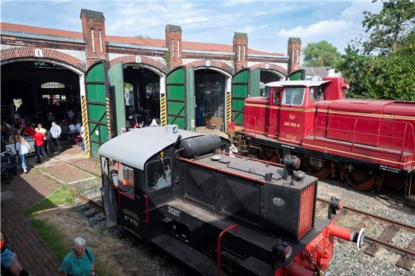 Kultur zum Mitmachen: So läuft die neue Norder MuseumsRÄTSELRallye Der Lokschuppen der Museumseisenbahn Küstenbahn Ostfriesland (MKO)