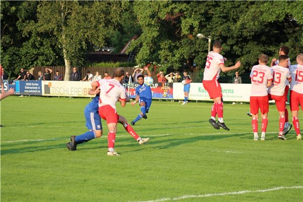 Süderneulander SV gegen SV Großefehn Halbfinale Ostfriesland-Cup 2024 24. Juli 2...