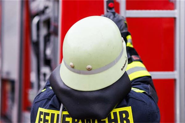 Famile verletzt nach Säureanschlag auf Auto Symbolfoto: dpa
