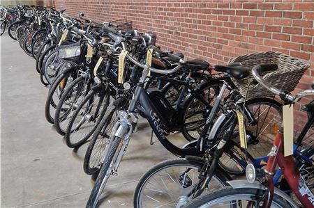 Über 50 Fahrräder und E-Bikes werden versteigert. Foto: Stadt Norden