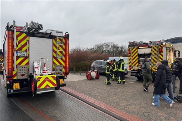 Brand im Ocean Wave: Mehr als 200 Badegäste evakuiert