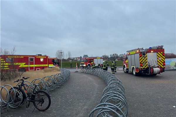 Brand im Ocean Wave: Mehr als 200 Badegäste evakuiert