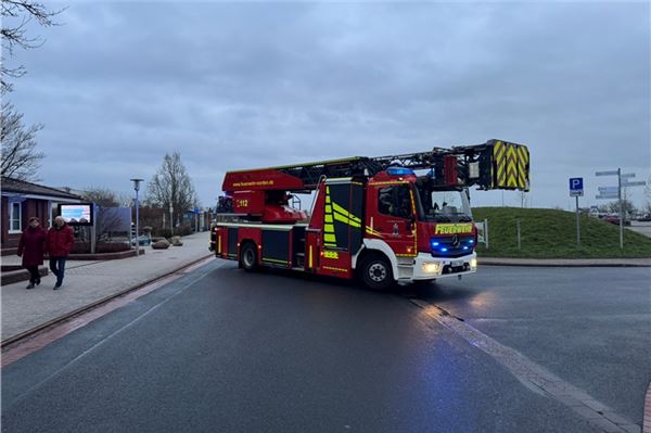 Brand im Ocean Wave: Mehr als 200 Badegäste evakuiert