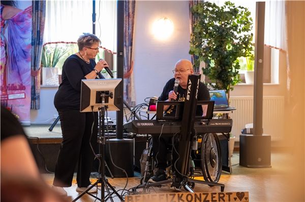 Benefizkonzert in Westerholt: Schlagerabend wird zur emotionalen Achterbahnfahrt