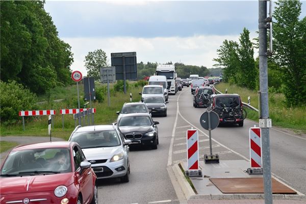 Bahnhofstraße gesperrt: Norden steht still