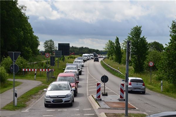 Bahnhofstraße gesperrt: Norden steht still