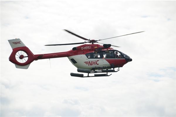 Schwerer Unfall in Norden: Eine Person lebensgefährlich verletzt – Fünf Verletzte insgesamt