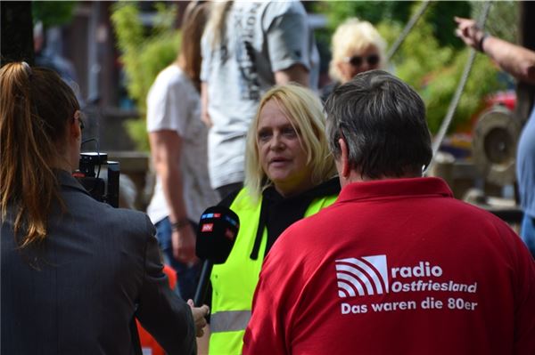 Gänse-Streit in Marienhafe: 160 Demonstranten kämpfen für Ludwig Smid