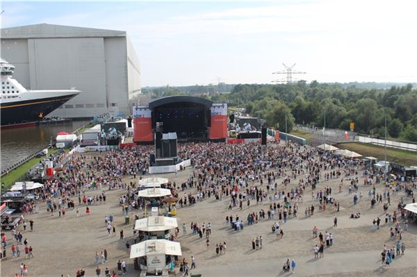 Open Air an der Werft: Westernhagen rockt Papenburg