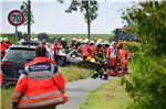 Zahlreiche Feuerwehr- und Rettungskräfte waren vor Ort.